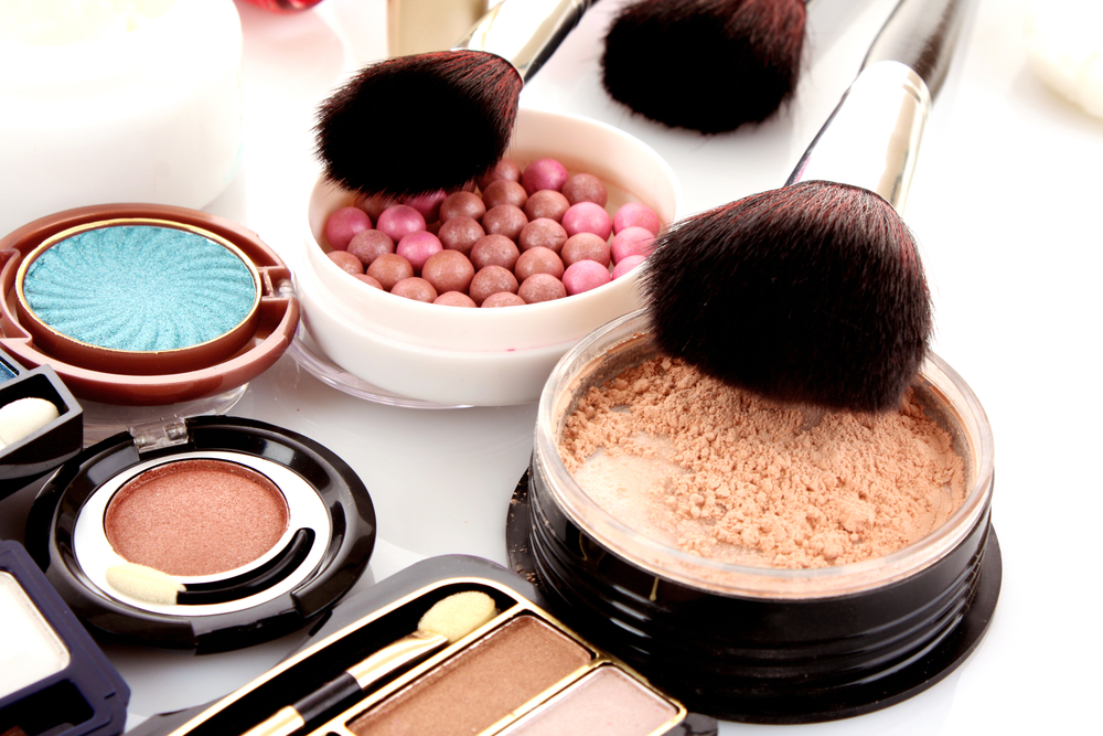 maquillage pour une peau grasse