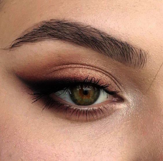 le maquillage foxy eyes