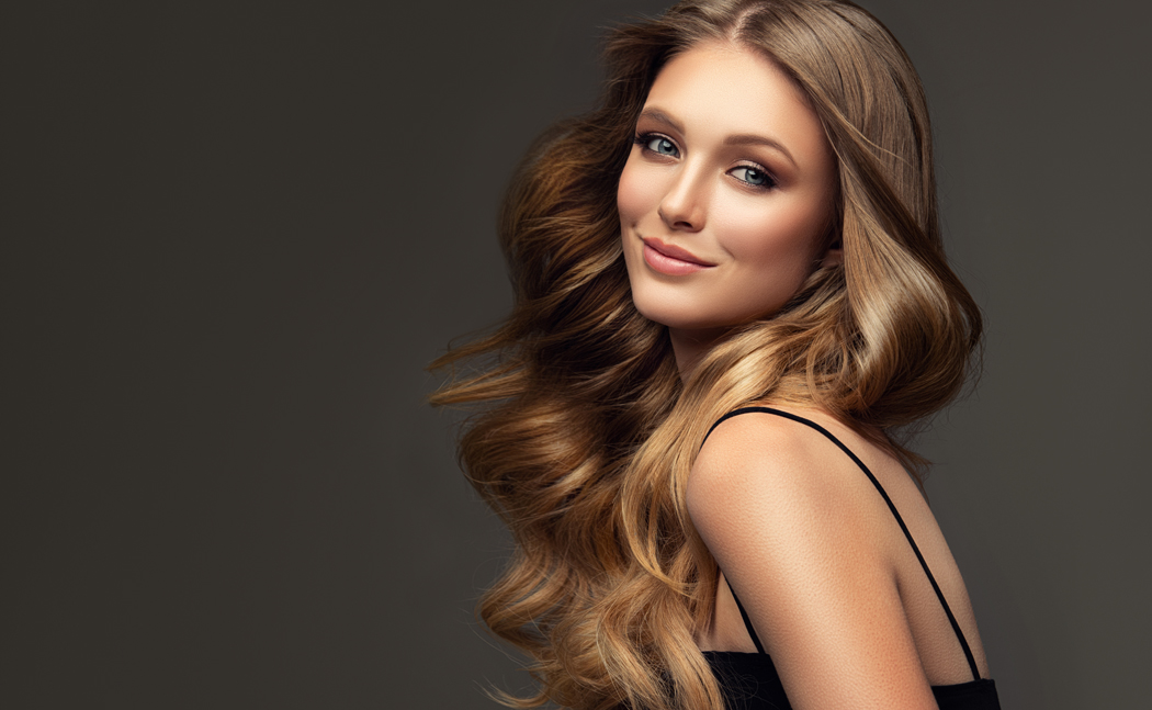 Réussir un parfait wavy hair au lisseur