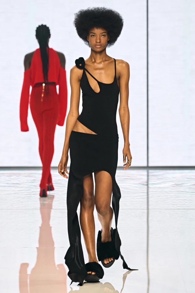 robe cut out noire