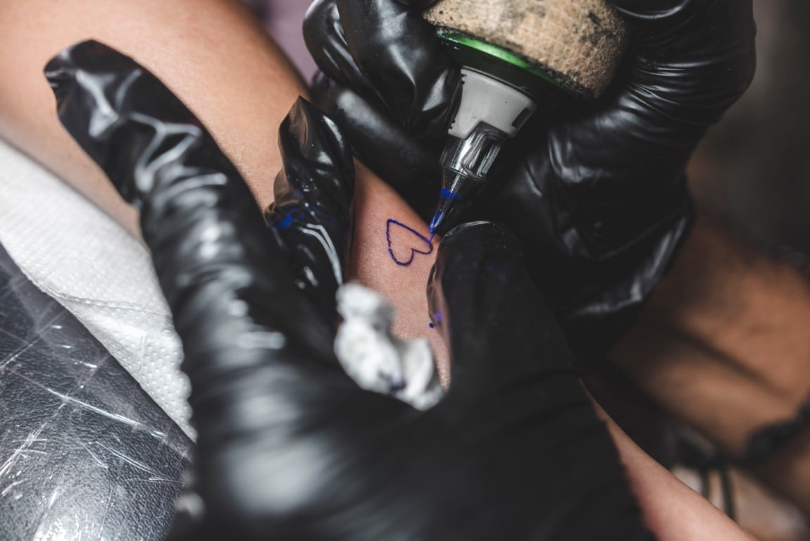 Petit cœur tatoué