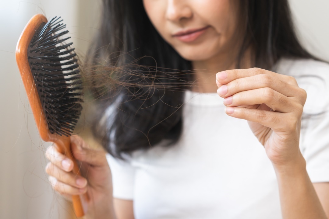 chute des cheveux causes ac