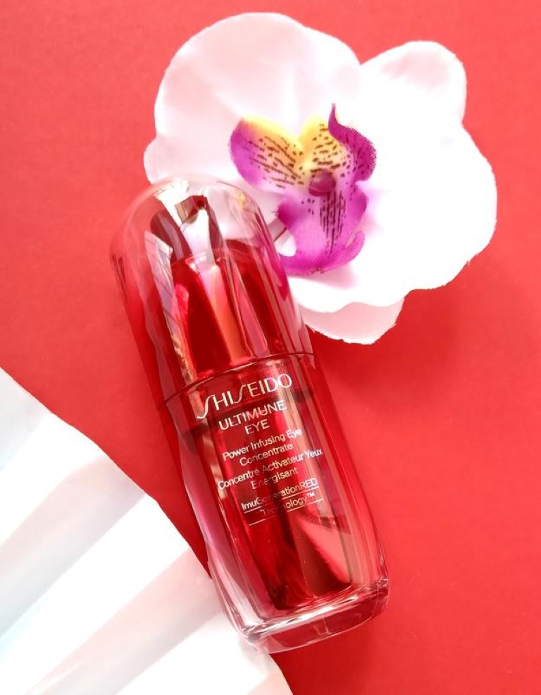 La formule Ultimune yeux de Shiseido