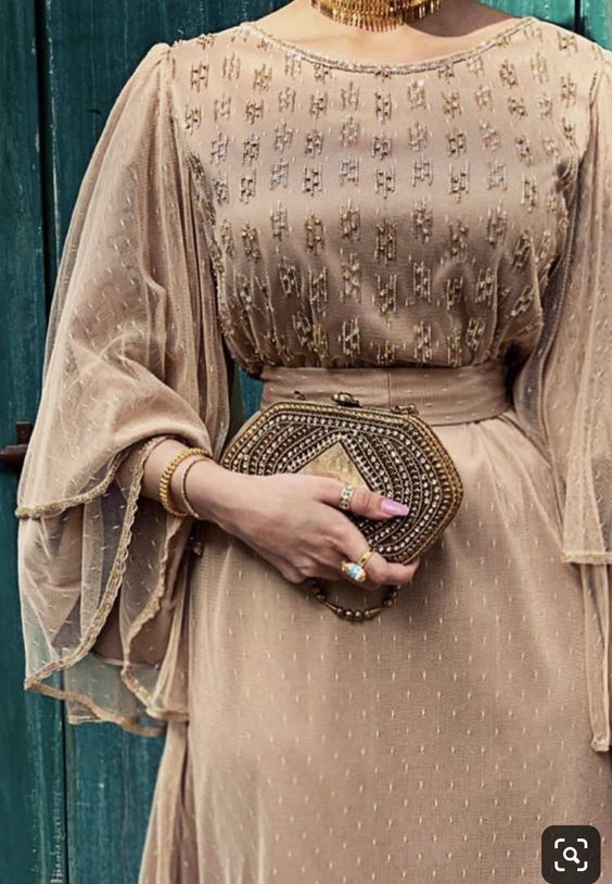 Quelle tenue de mariage pour femme de 50ans ?