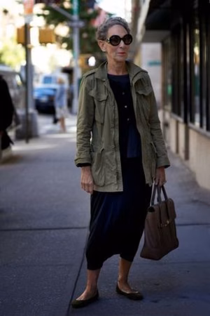Femme : comment s’habiller à 60 ans ?
