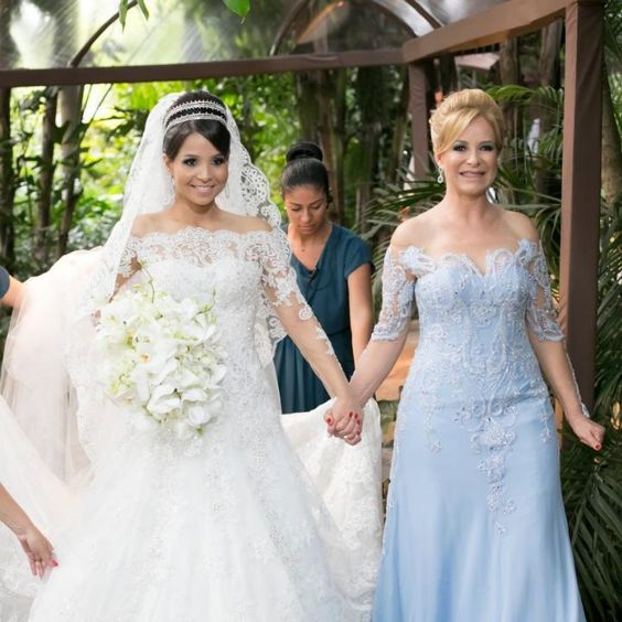 Quelle tenue de mariage pour femme de 50ans ?