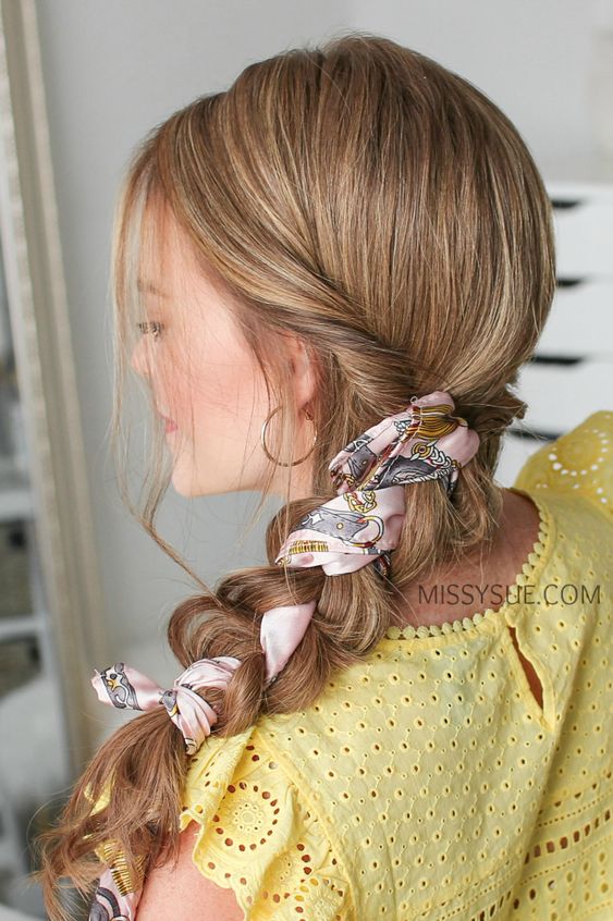 Comment nouer un foulard dans les cheveux autour du cou idées methodes