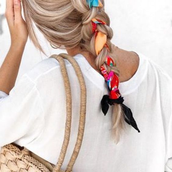 Comment nouer un foulard dans les cheveux autour du cou idées methodes
