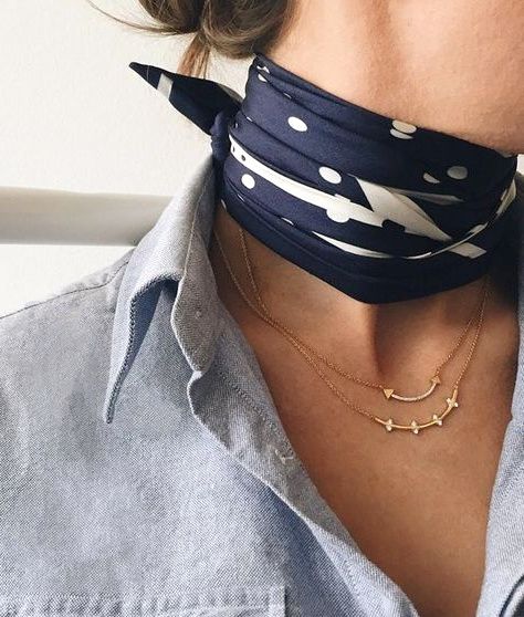 Comment nouer un foulard dans les cheveux autour du cou idées methodes