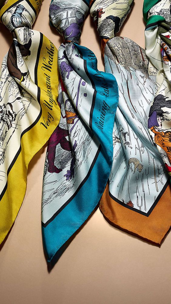 Comment nouer un foulard dans les cheveux autour du cou idées methodes