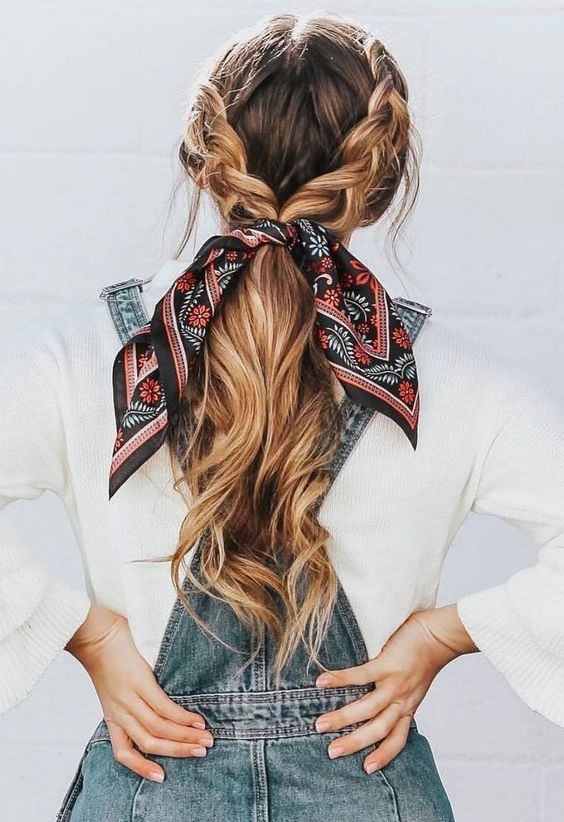 Comment nouer un foulard dans les cheveux autour du cou idées methodes