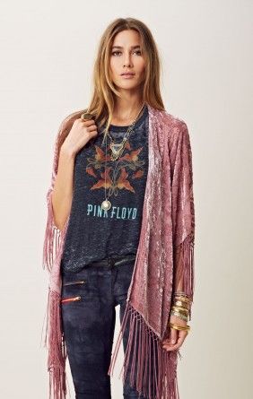 Tenue rock : comment la porter, idées de looks