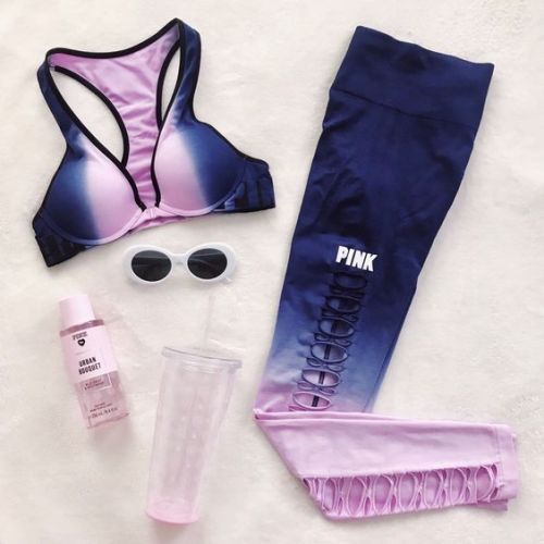 Quelle tenue de sport pour femme tendance ?
