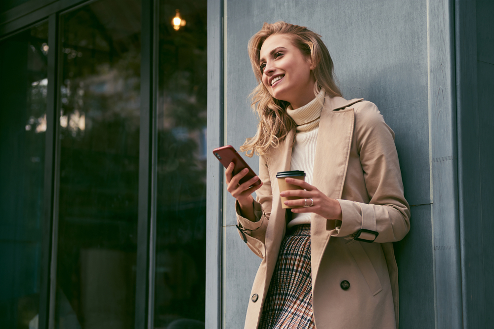 trench-coat-beige