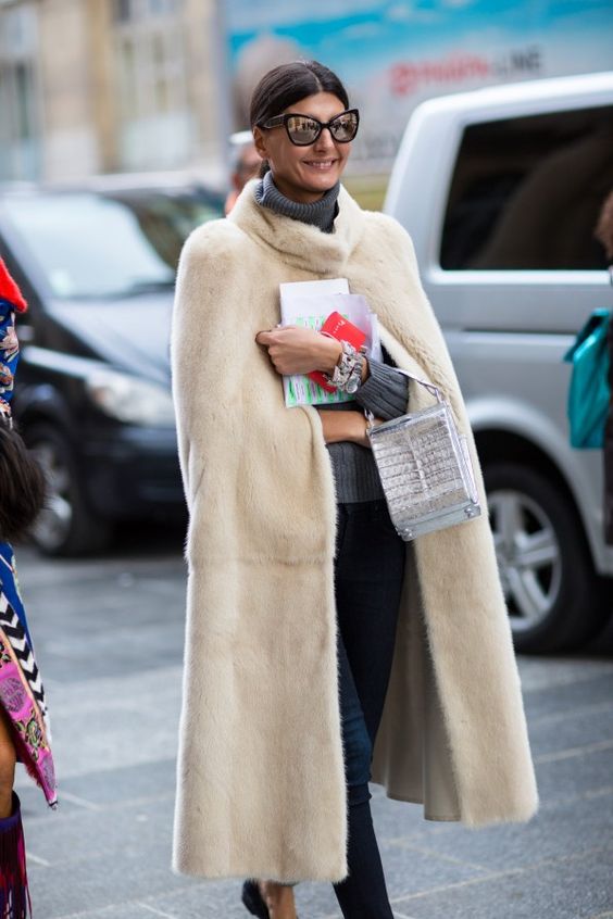 manteau-cape-fourrure