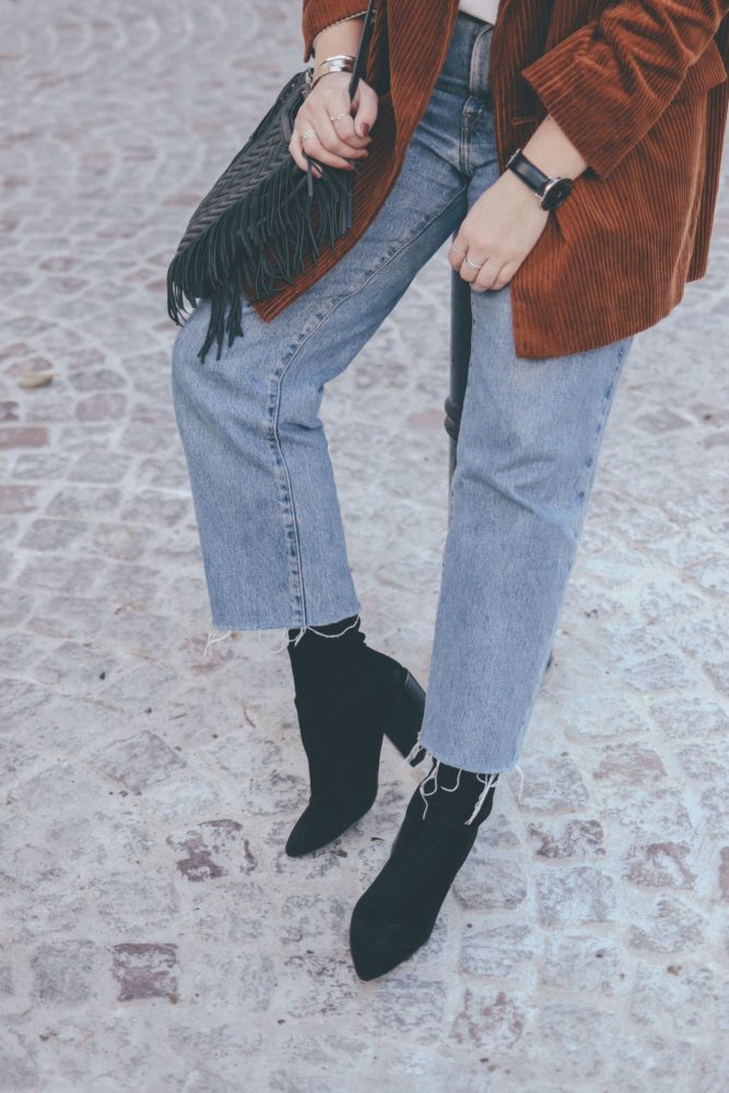 5 looks pour être tendance avec la bottine chaussette