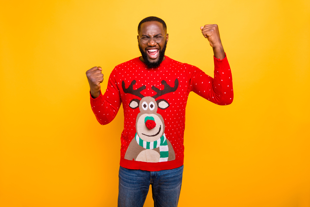 Pulls de Noël pour homme : d’où vient la tendance ?