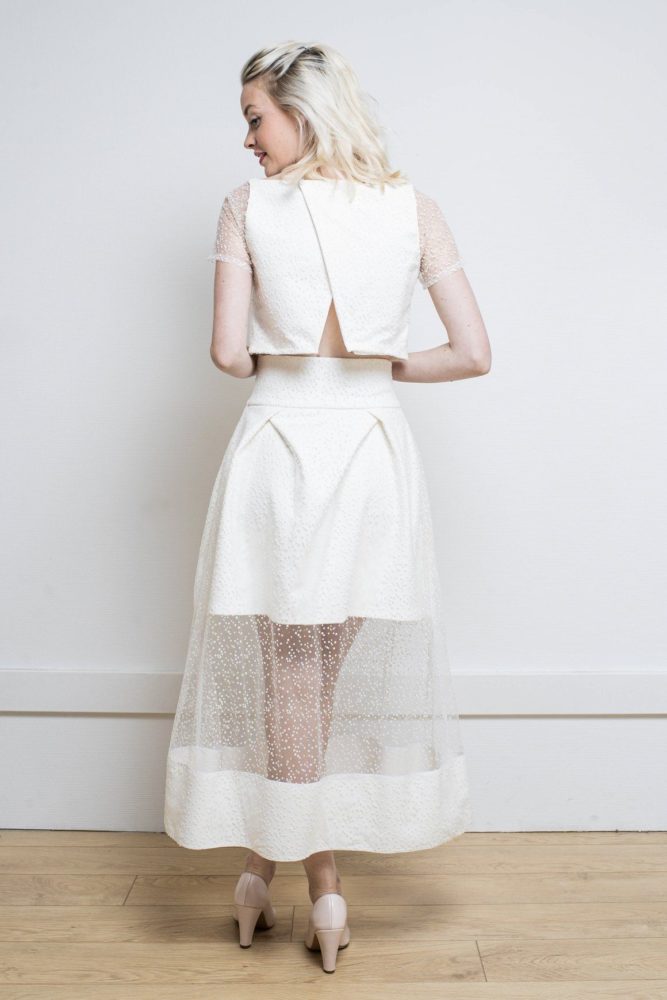 Comment porter le tailleur femme à un mariage ?