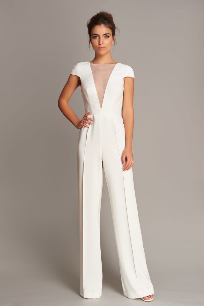 Comment porter le tailleur femme à un mariage ?