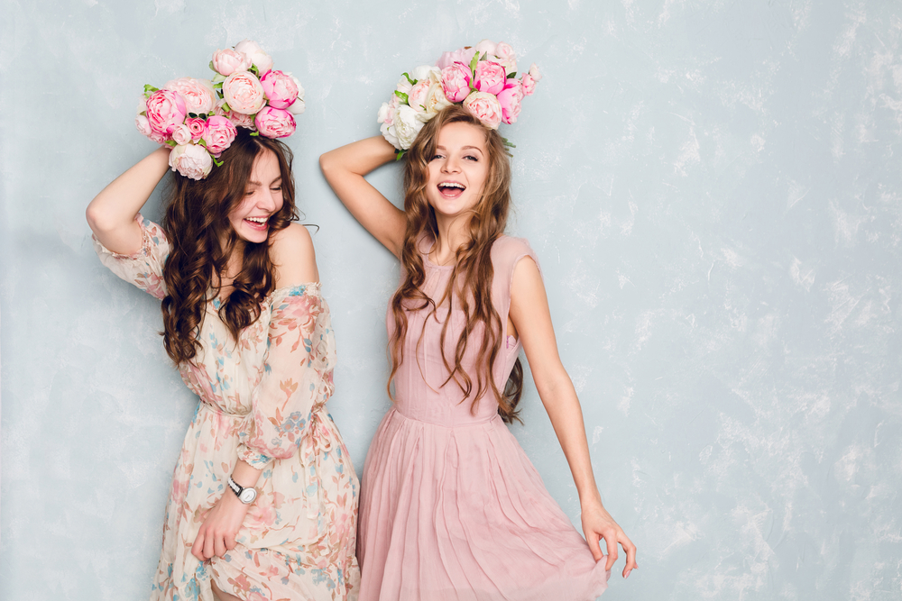 robe à imprimé fleuri pour un mariage