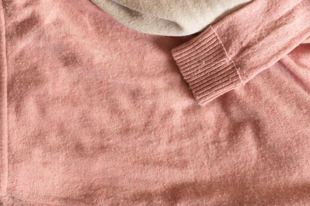enlever les bouloches sur un pull