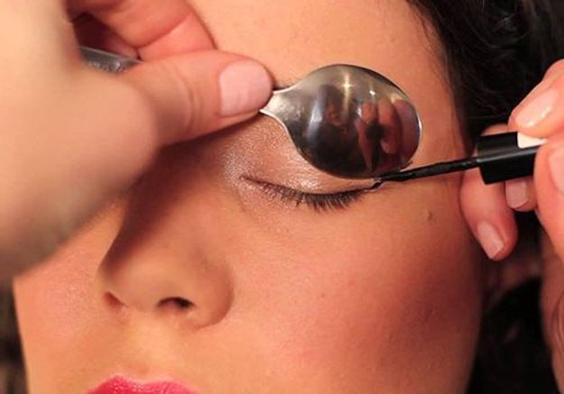 réussir trait eye liner