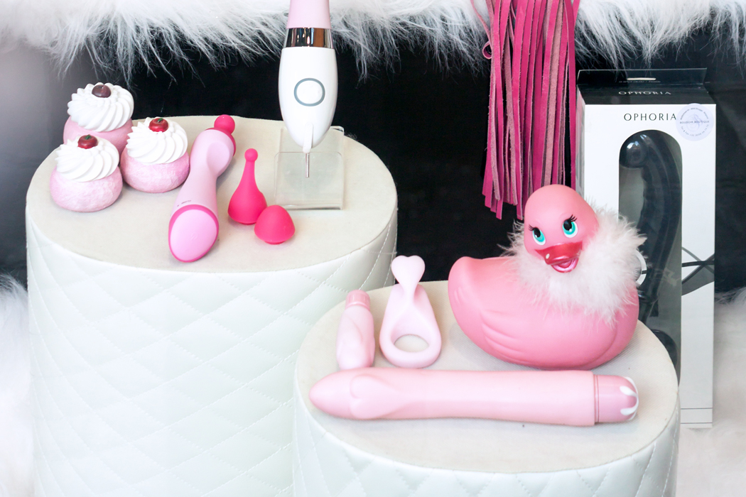 cadeaux coquins offrir copine célibataire