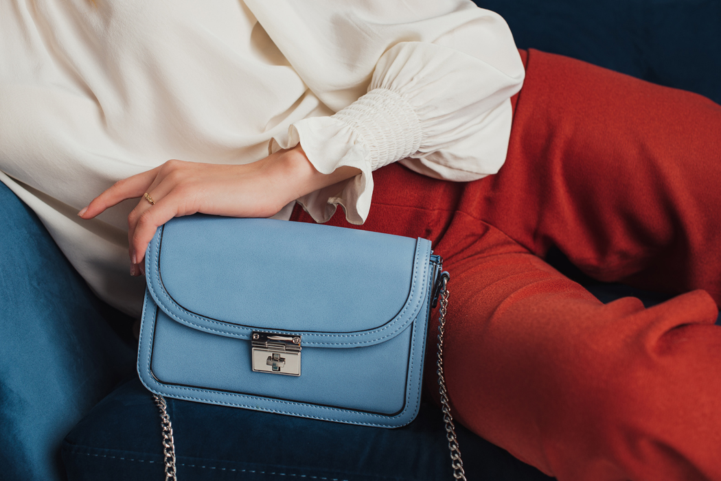 6 looks avec l’indémodable sac bandoulière