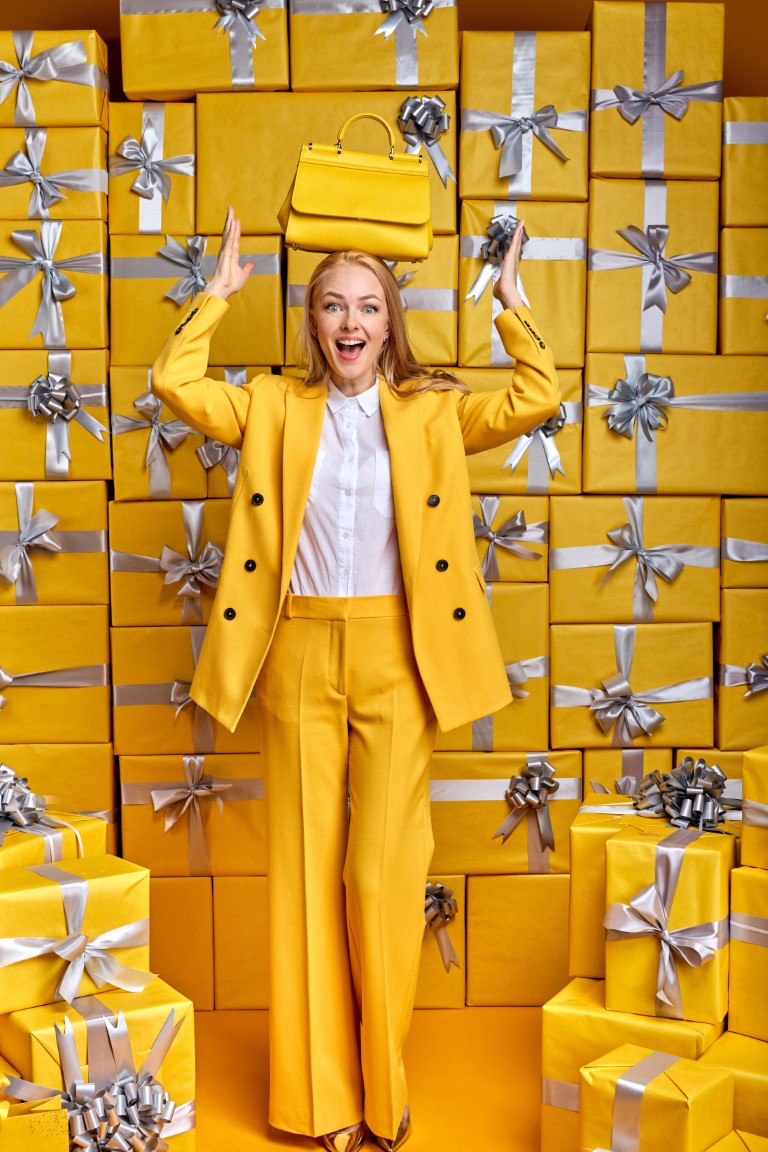 tailleur pantalon jaune