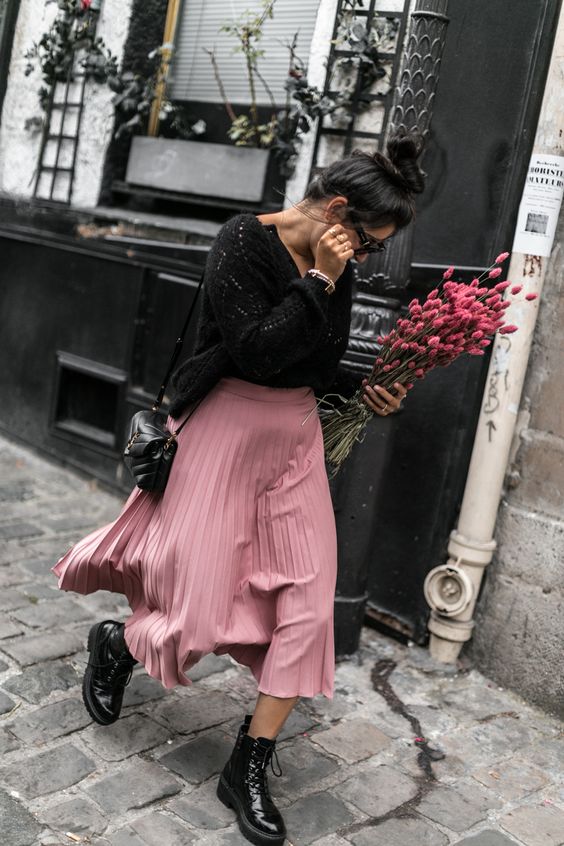 jupe longue plissée avec bottines