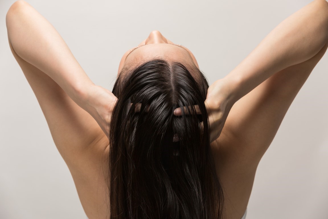 cheveux massage accélérer pousse cheveux