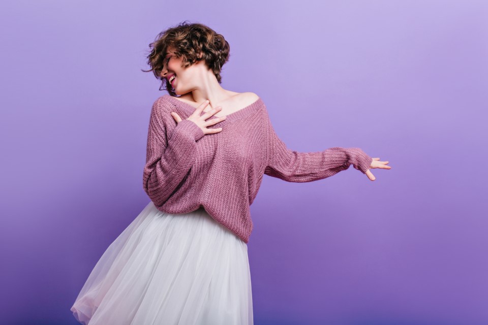 pull col v et jupe tulle tutu
