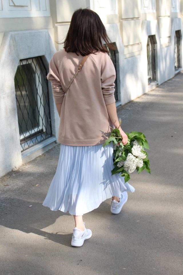 sweat jupe plissée