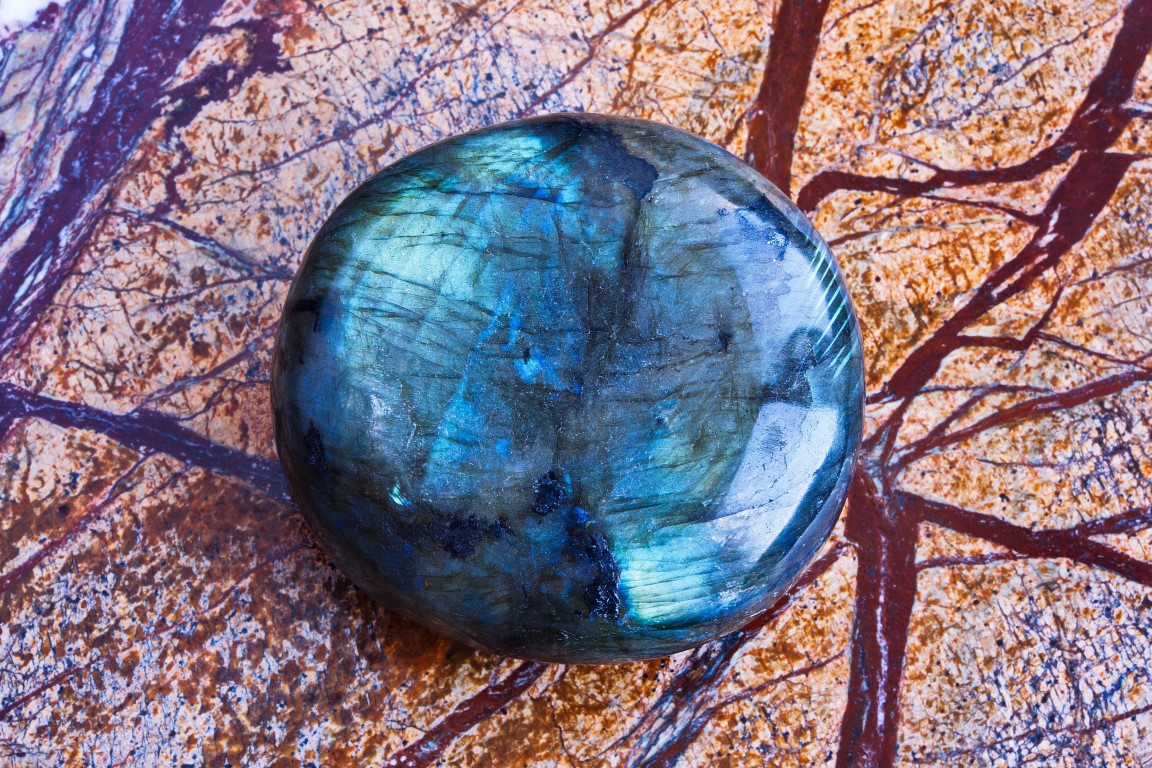 pierre naturelle labradorite