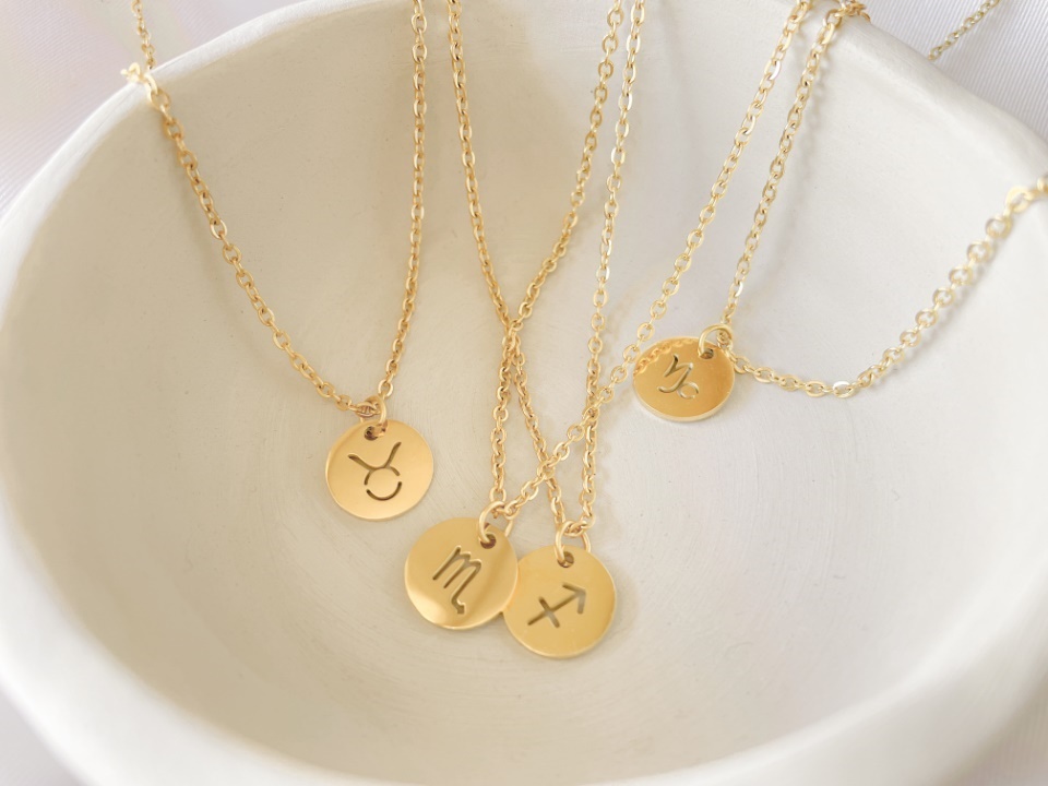 collier fin astrologie