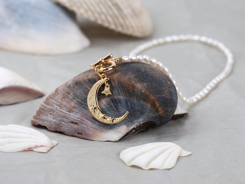 amulette croissant de lune.jpg
