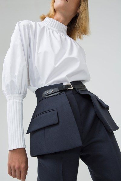 jupe sur pantalon femme