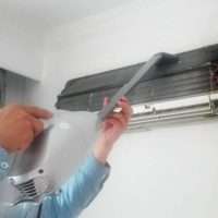 Ductless Air Conditioner dust cleaning Device