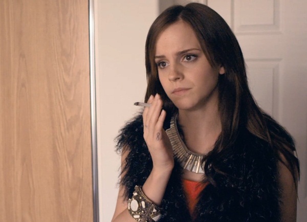 http://www.filmofilia.com/wp-content/uploads/2013/04/The-Bling-Ring.jpg