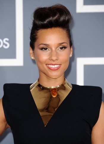 Alicia Keys houpette banane