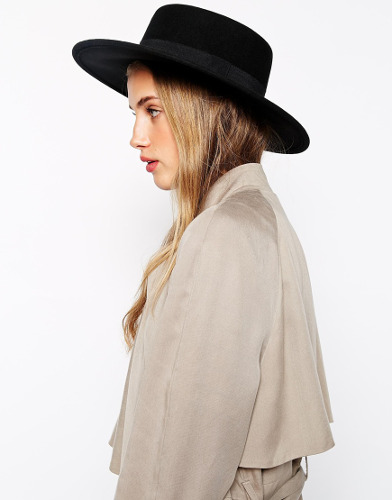 chapeau
