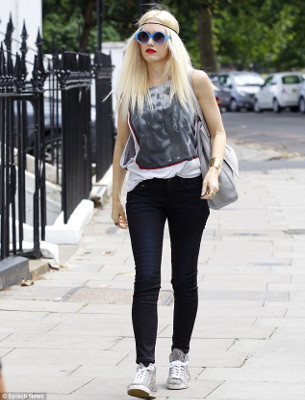 Gwen Stefani look rock