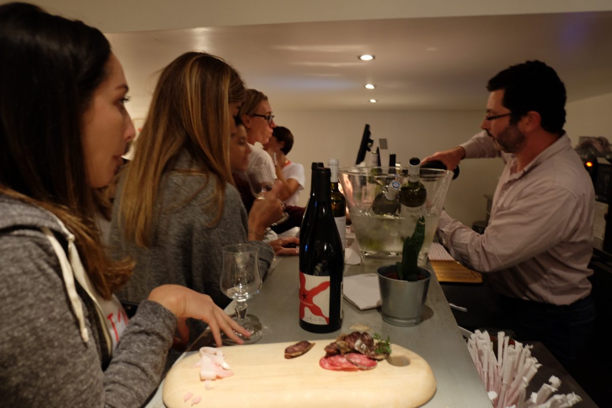 yog'n wine aix en provence set club