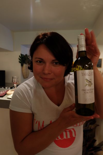 yog'n wine aix en provence set club