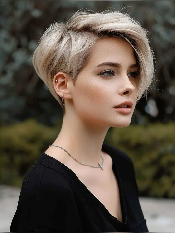 coupe pixie courte femme