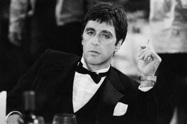 Pourquoi-les-“bad-boys”-fascinent-plus-que-les-princes-charmants-_surtout-chez-les-Millennials_-1