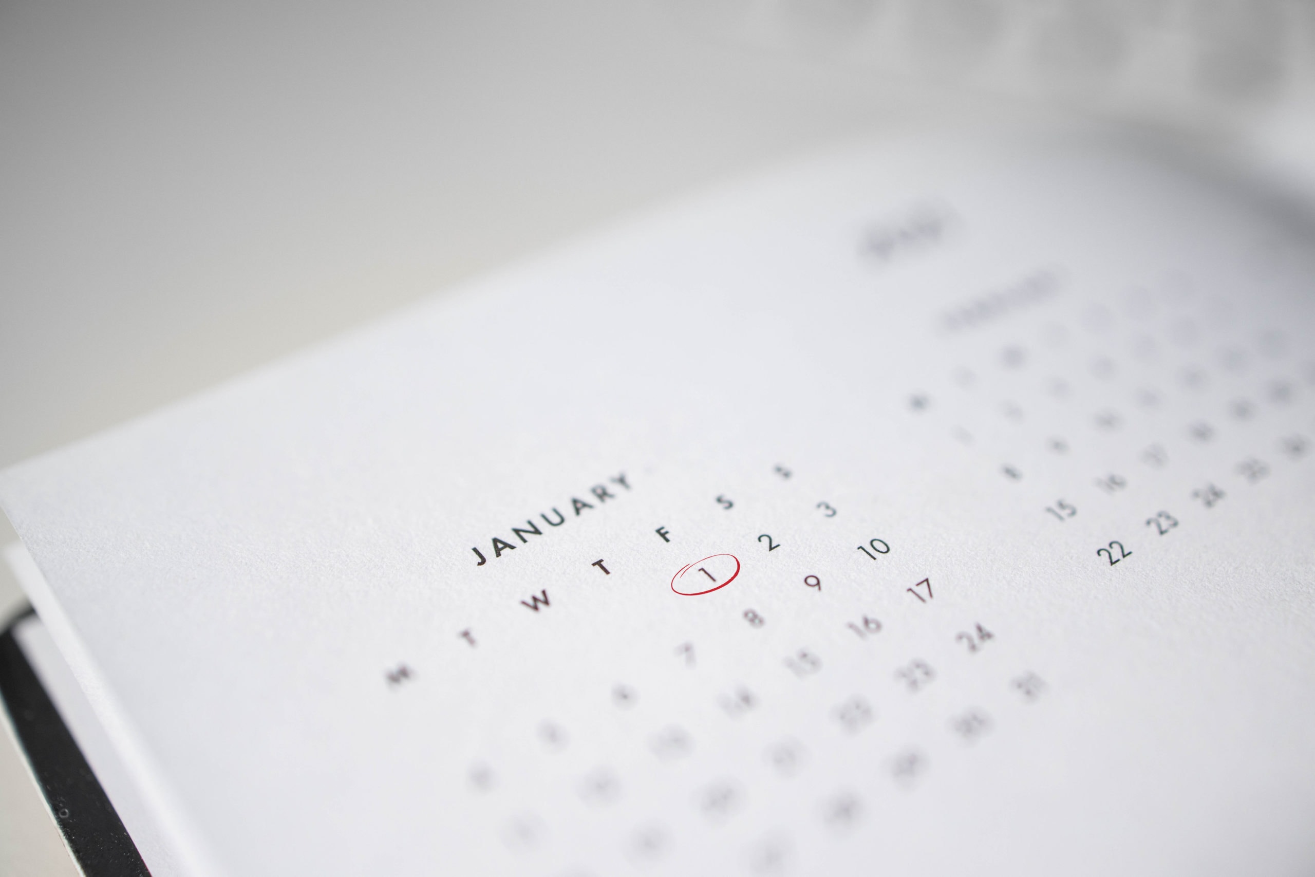 New Year’s Resolution Calendar Calendar page highlighting January 2nd, symbolizing New Year’s resolutions.